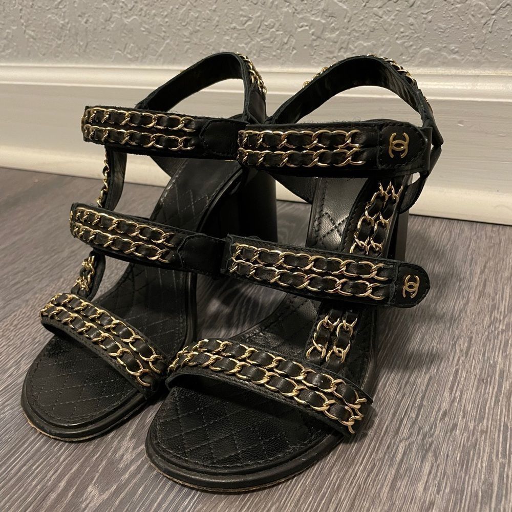 Chanel Chain Heeled Sandals Double Chain CC Black Gold Heels Dad Sandal